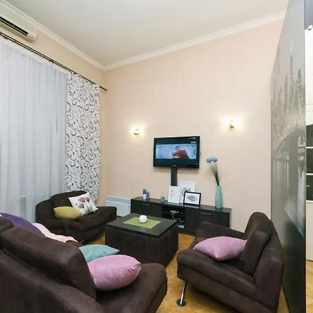 Amazing Heart Of Kiev Apartment Exterior photo